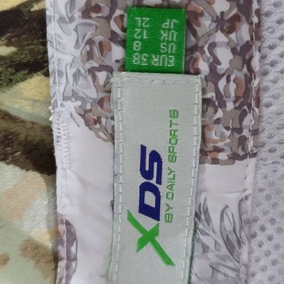 XDS Daily Sport White Pineapple Print Skort - Picture 10 of 10